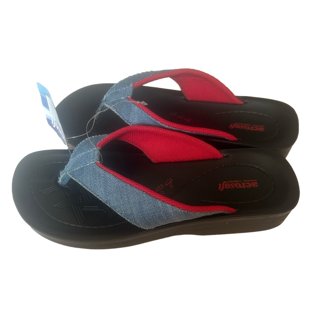 Areosoft Woman’s Denim Flip Flops Size 7 New